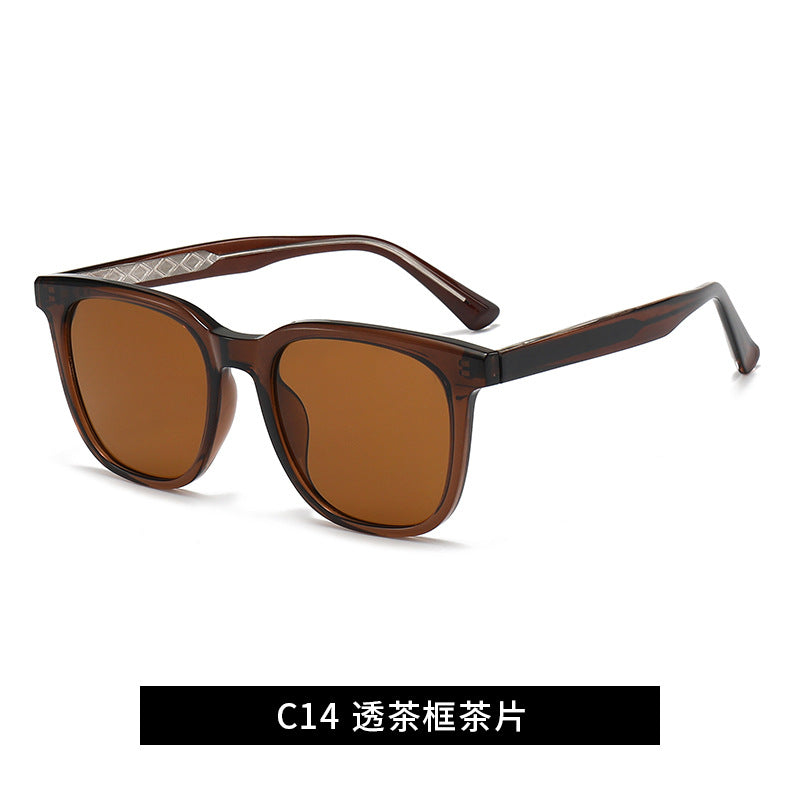 Ladies fashionable sunglasses in modern rectangular style Bowlift