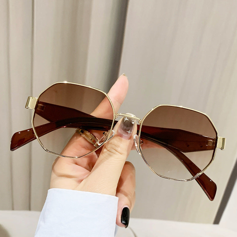 Women's fashionable sunglasses with high-quality rectangular frame and UV protection Bowlift