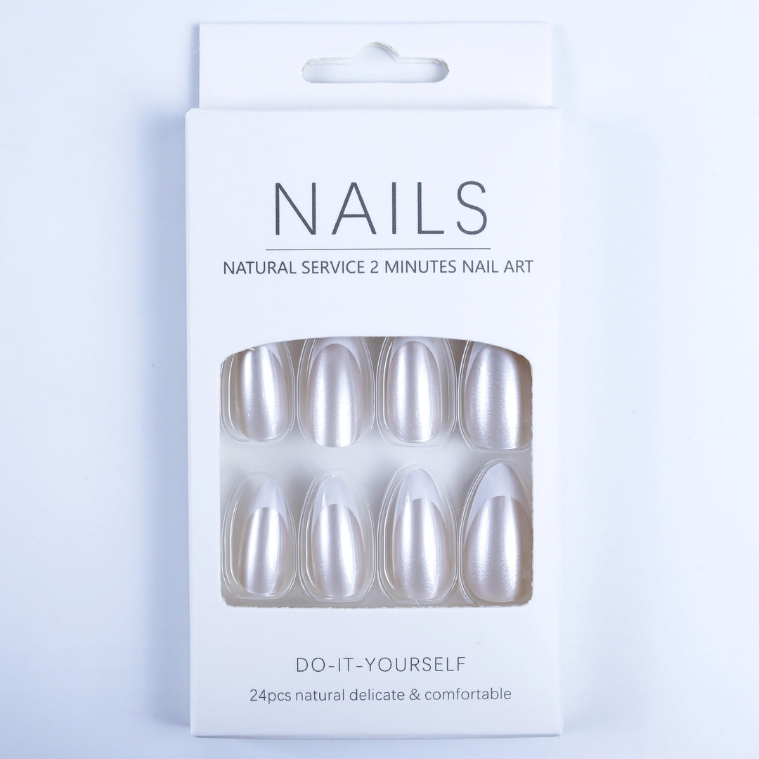 Artificial nails with elegant French design and high-gloss finish Bowlift