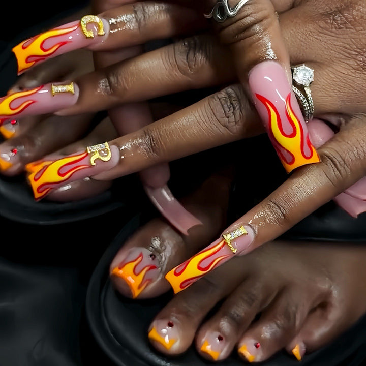 Flame-Patterned Press-On Nail Art Bowlift