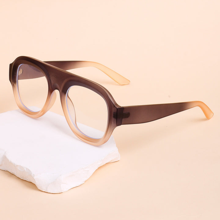 Women Designer Glasses in Retro Style Bowlift