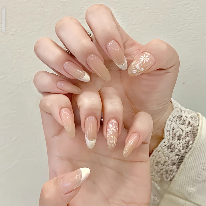 Decorative Press-On Nail Art Set Bowlift