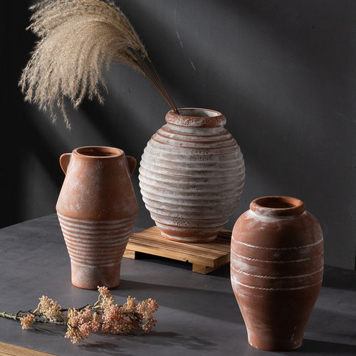 Rustic ceramic vases Bowlift