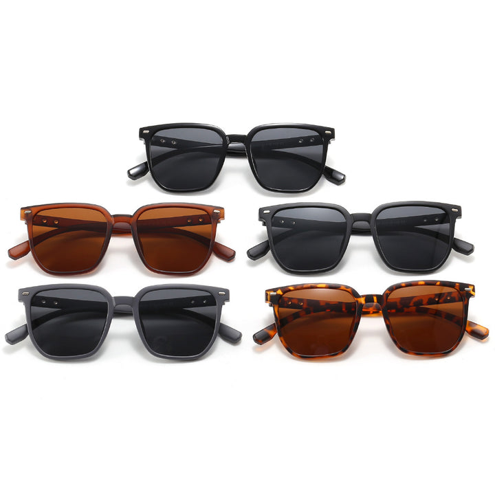 Women’s fashionable sunglasses in trendy tortoiseshell design Bowlift