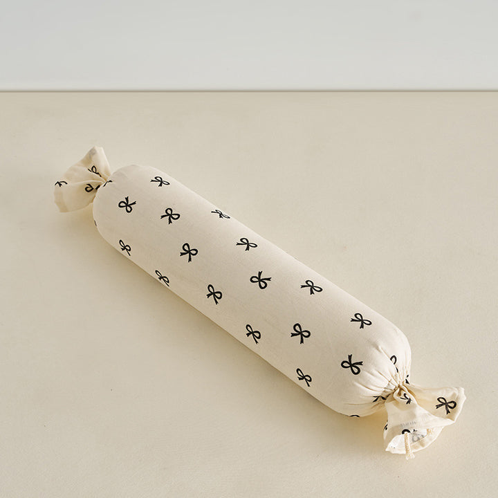 Neck support roll with loving heart design Bowlift