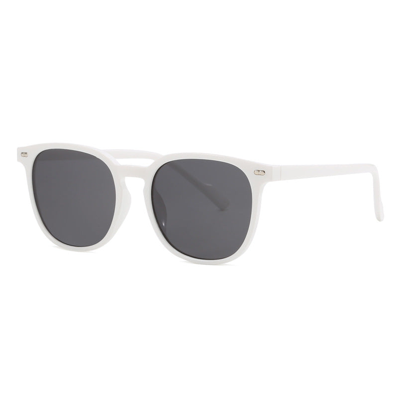 Ladies fashionable sunglasses with robust plastic frame and high-quality UV protection Bowlift