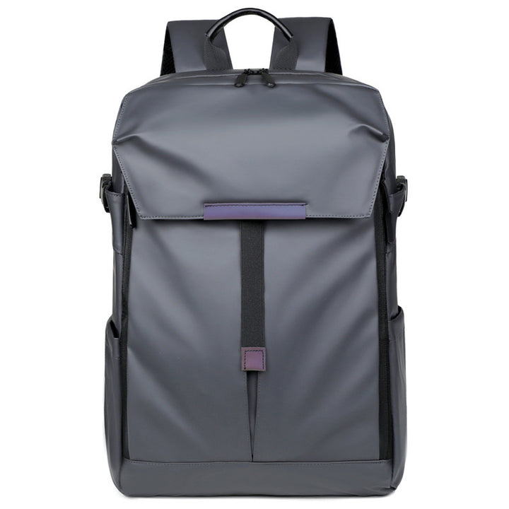 Backpack with Water-Repellent Properties From Bowlift