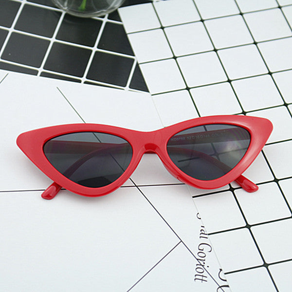 Women's Cat-Eye Sunglasses with Elegant Design and UV Protection Bowlift