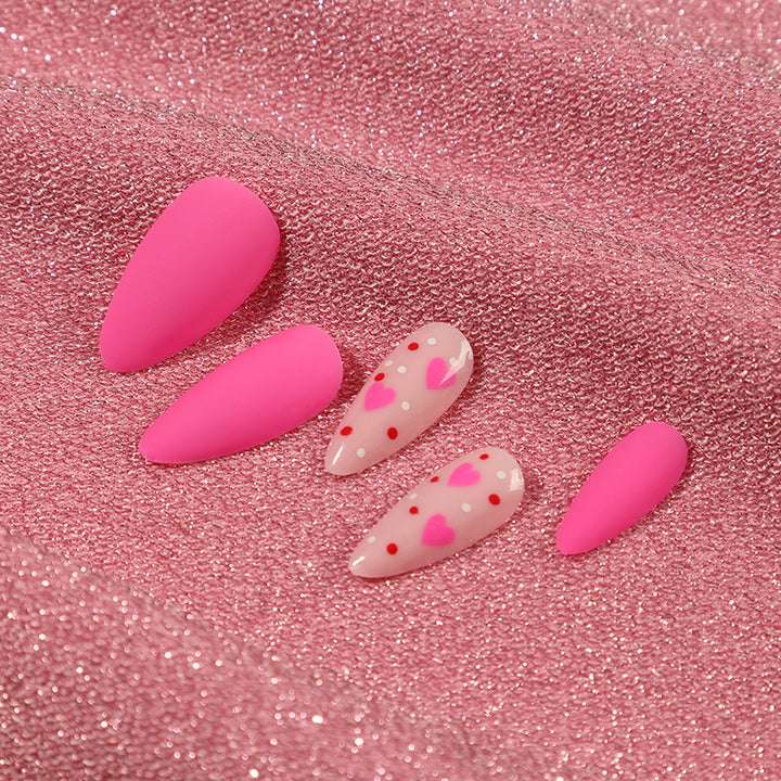 Artificial nail art with heart design Bowlift
