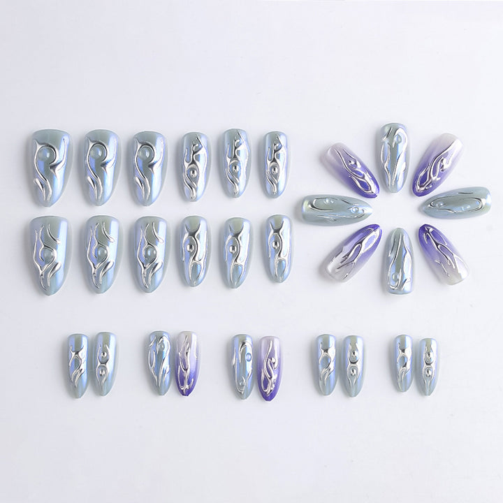 Artistic Press-On Nails with 3D Design Bowlift