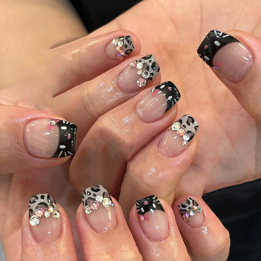 Artful nail art with glamorous 3D embellishments Bowlift