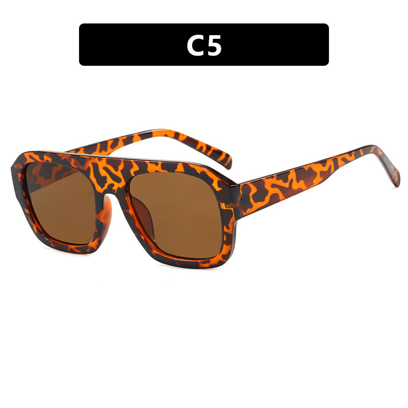 Ladies fashionable sunglasses in protective oversized format Bowlift