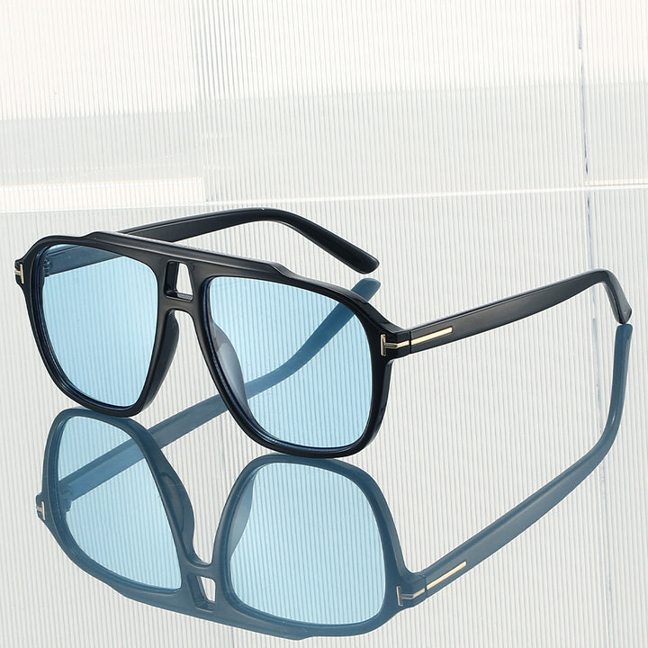 Fashionable Statement Sunglasses Bowlift
