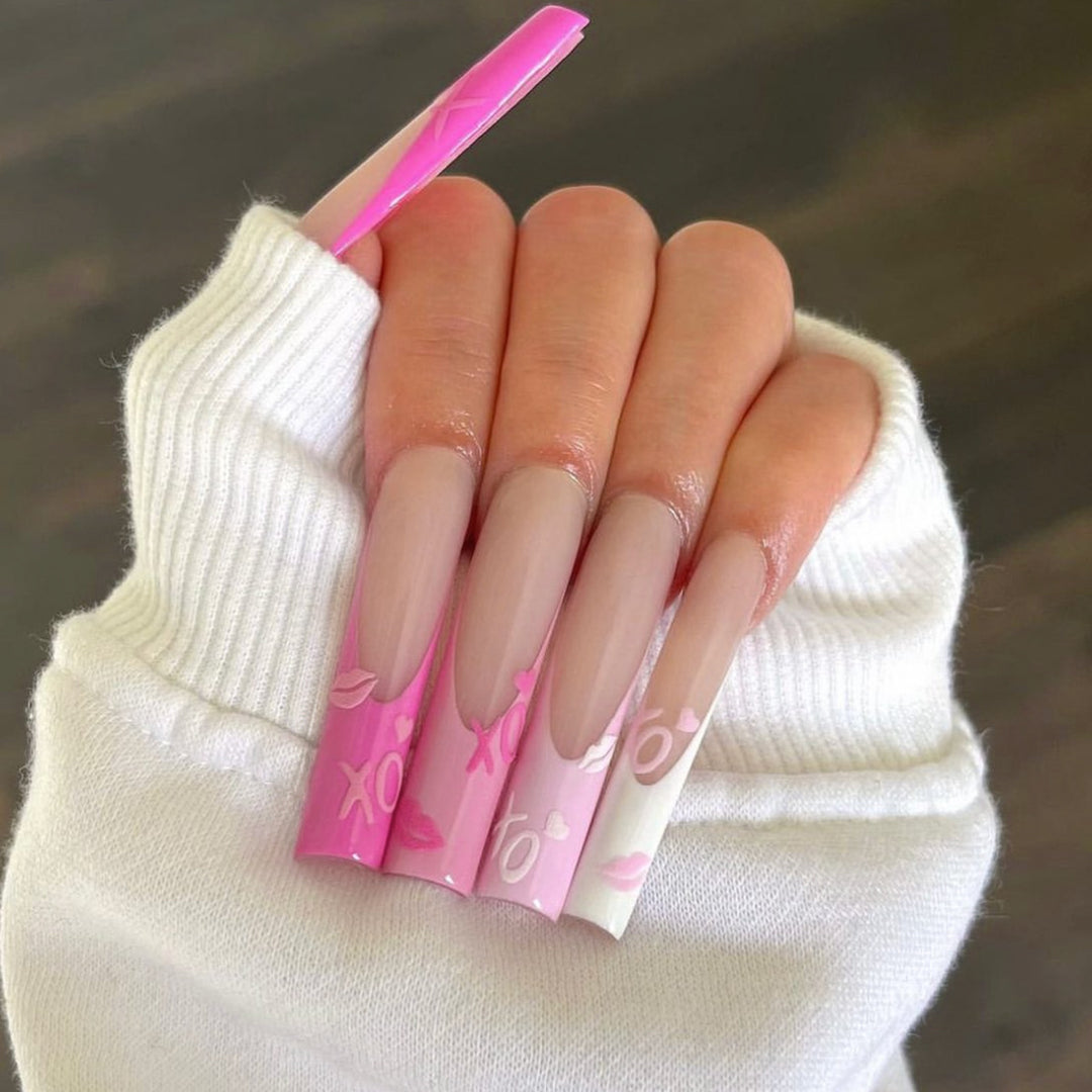 Artistic Press-On Nails Set with Elegant Gradient Design Bowlift