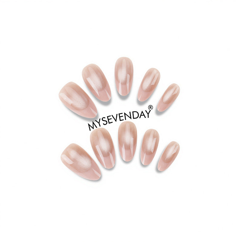 Elegant Press-On Nail Set with French Tip Design Bowlift