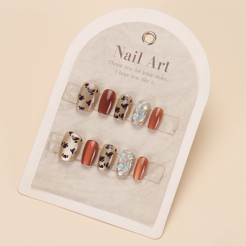 Stylish Press-On Nail Set with Artistic Leopard Design Bowlift