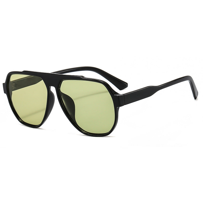 Ladies sporty sunglasses in trendy shield design Bowlift