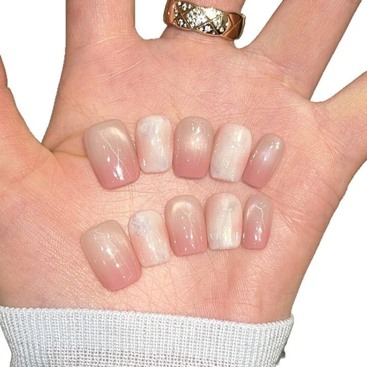 Artificial nails with elegant gradient colors and holographic accents Bowlift