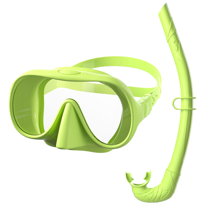 Swimming mask with flexible breathing tube Bowlift