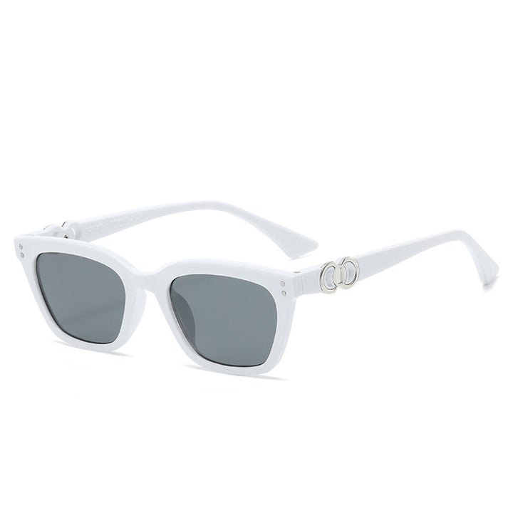 Women Elegant and fashionable sunglasses with decorative metal frame Bowlift