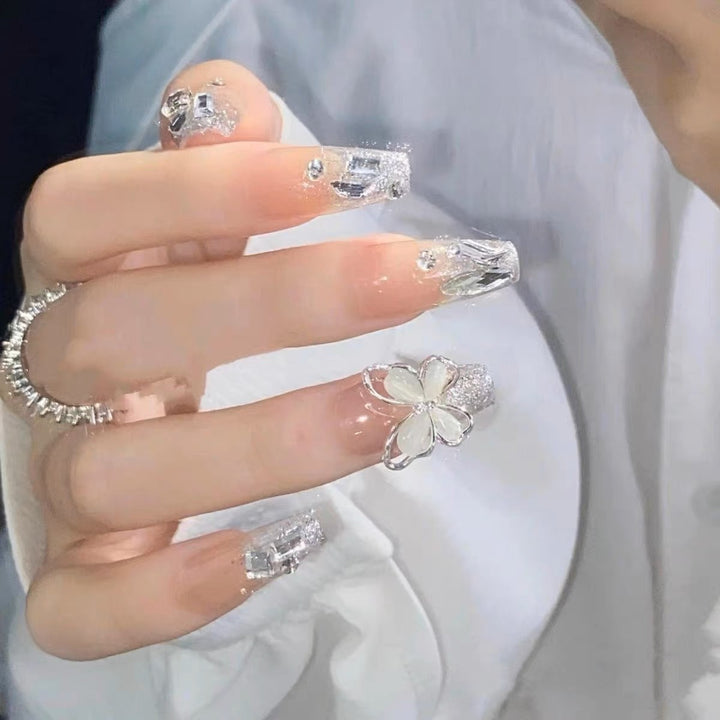 Artistic Press-On Nail Set with Unique Bow Designs Bowlift
