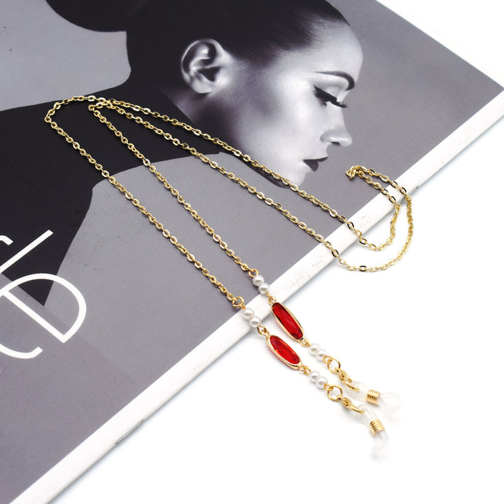 Elegant Eyewear Chain with Decorative Accents Bowlift