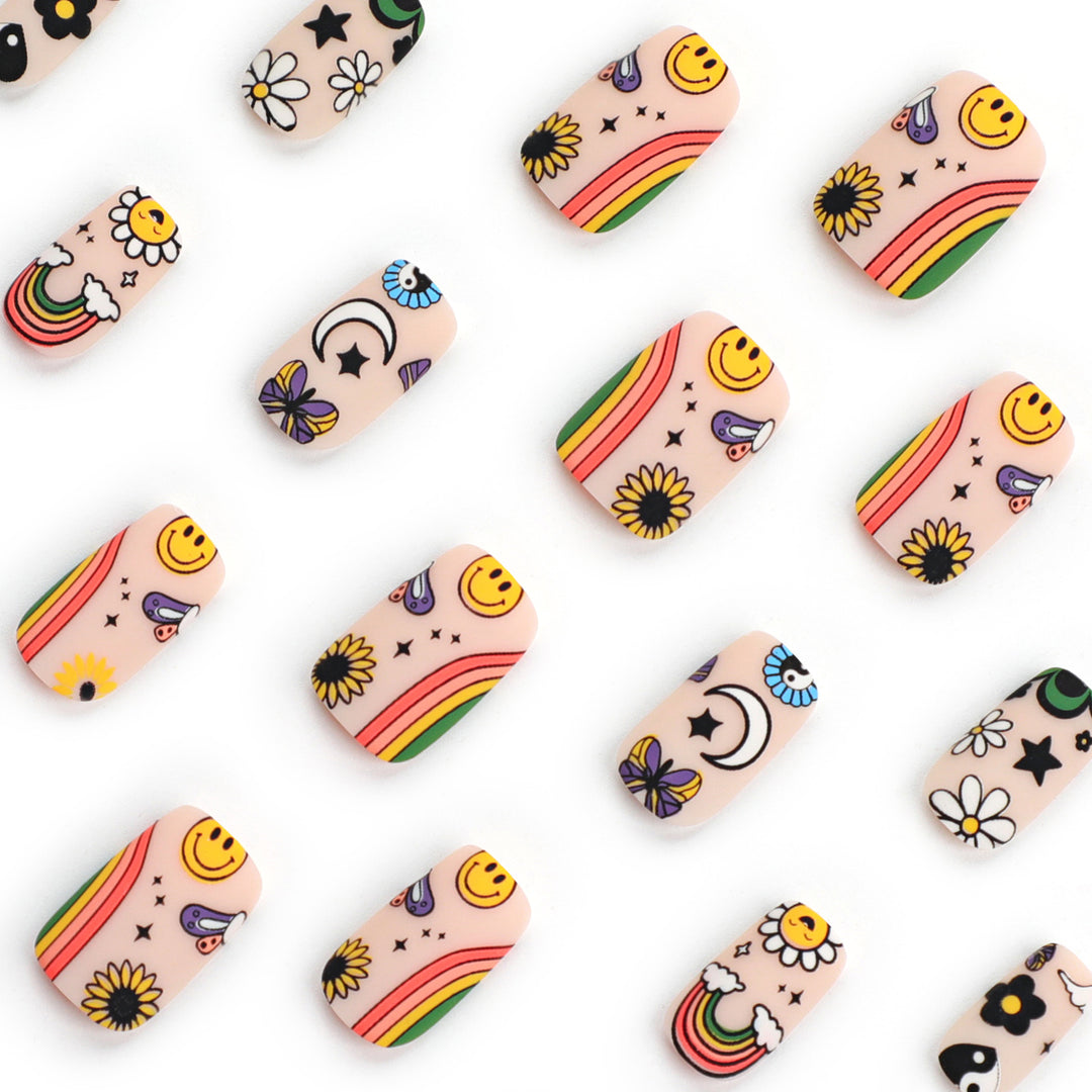 Artificial nail art with colorful motifs and creative decor Bowlift