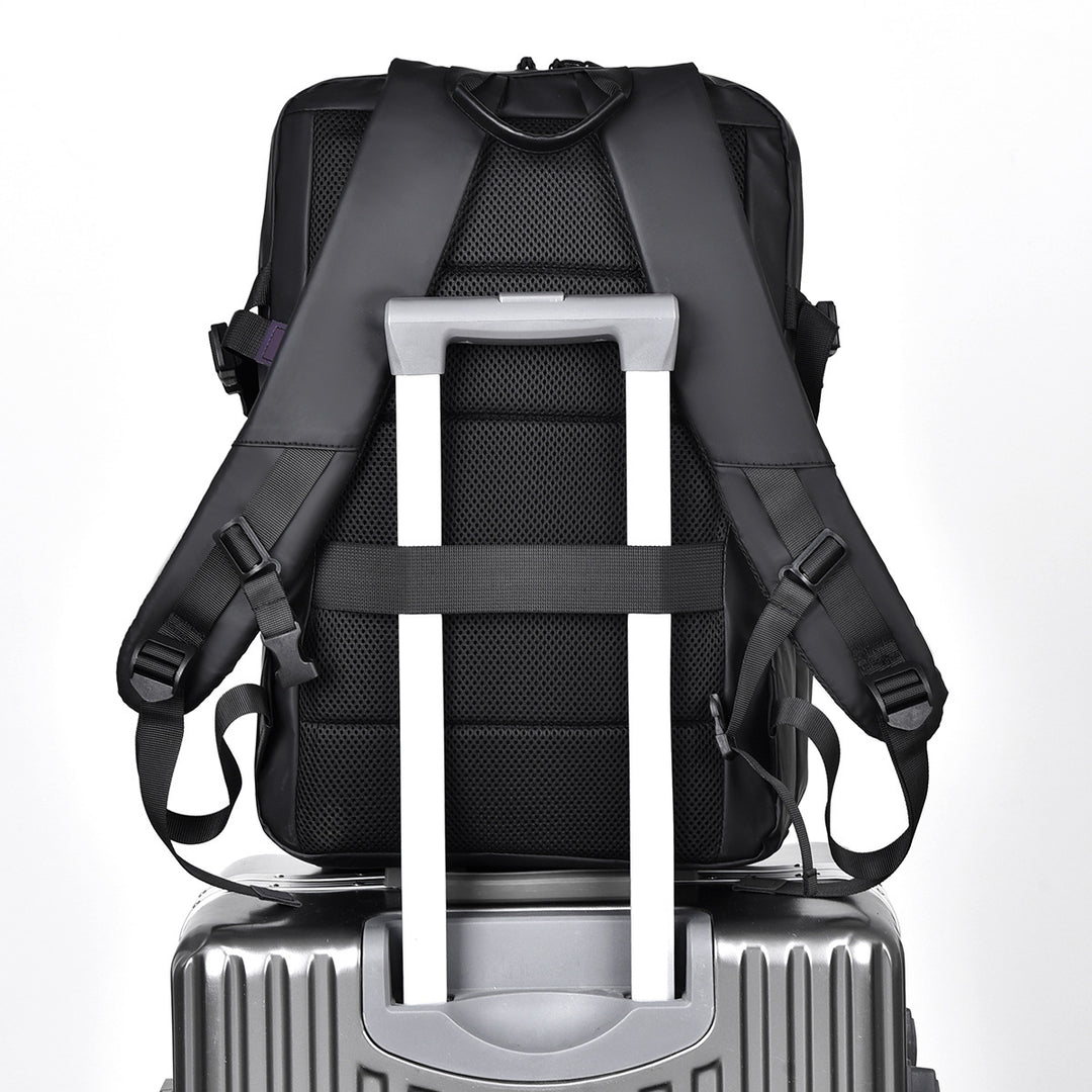 Urban backpack with waterproof material and innovative storage Bowlift