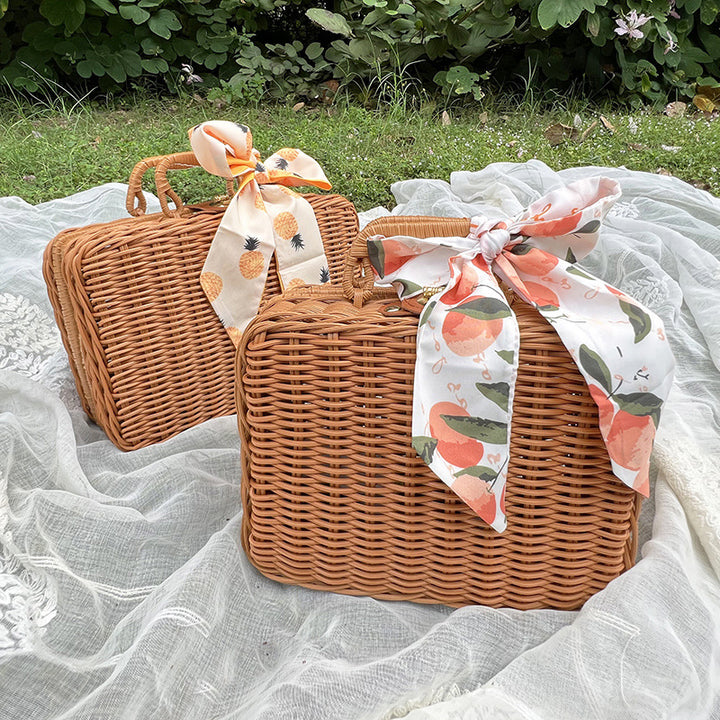 Woven Picnic Basket Bowlift