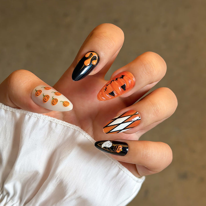 Themed Holiday Press-On Nail Art Set Bowlift