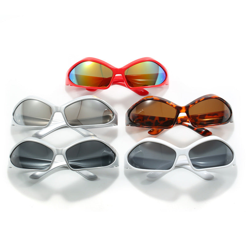 Women's Sporty Sunglasses with Aerodynamic Design Bowlift