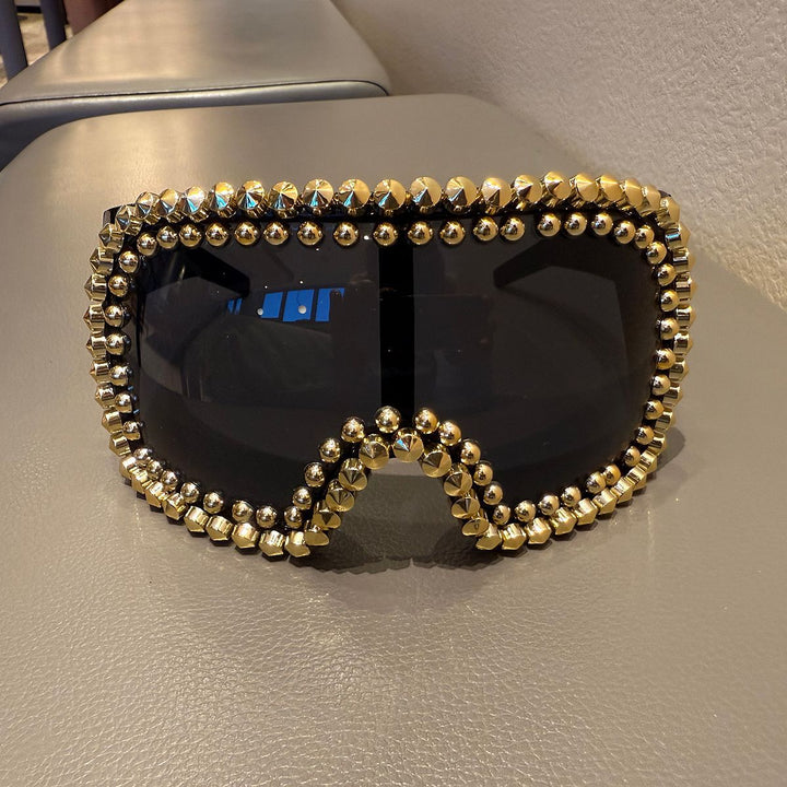 Ladies fashionable ski goggles with glamorous rhinestone embellishment Bowlift