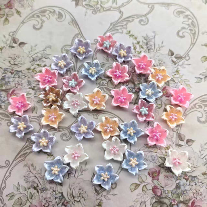 Decorative flower appliqués Bowlift