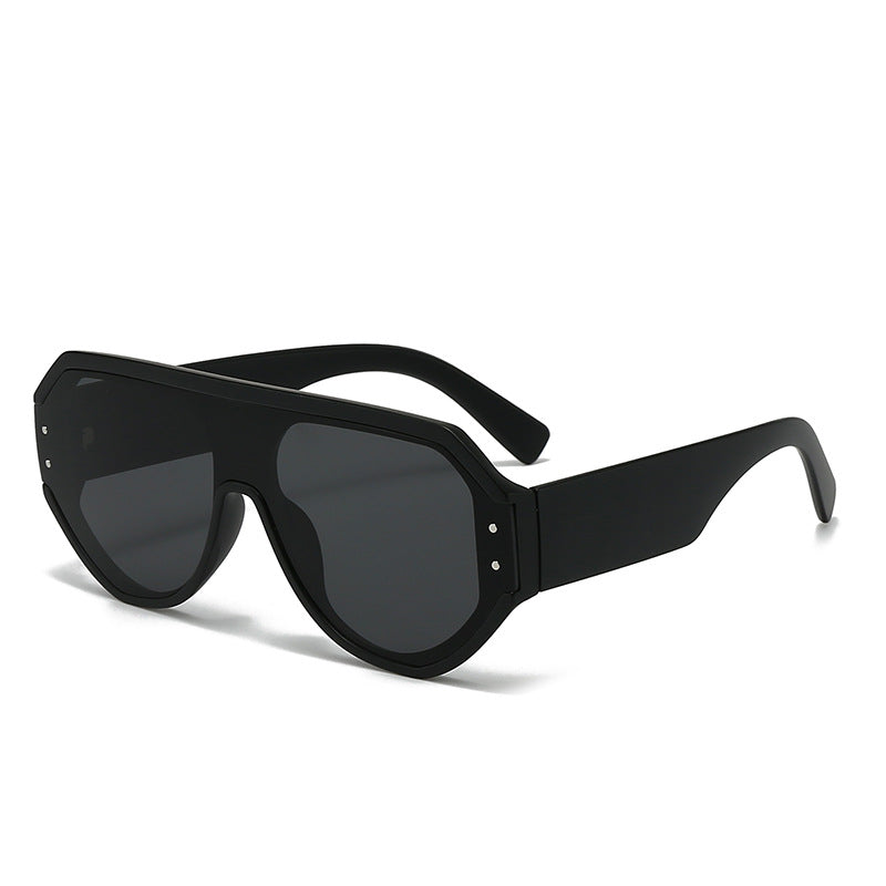 Women's fashionable oversized sunglasses with wide frame Bowlift