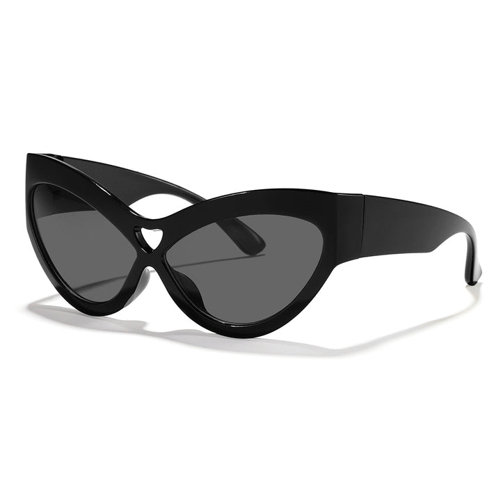 Women striking sunglasses in trendy leopard pattern Bowlift