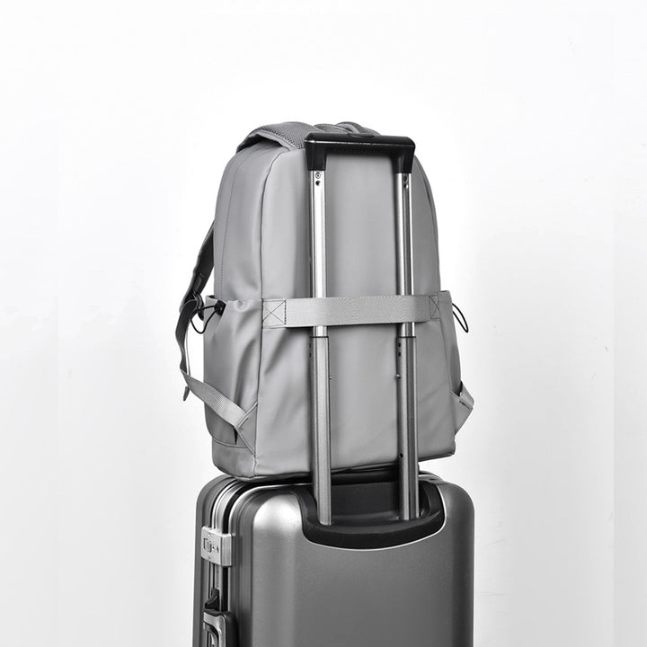 High-Functionality Outdoor Backpack Bowlift