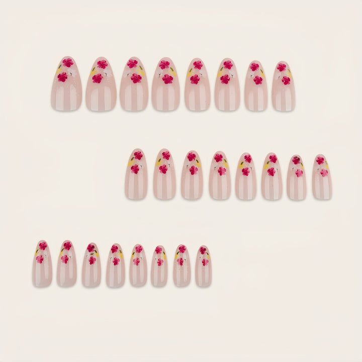 Elegant artificial nails with floral decorations Bowlift