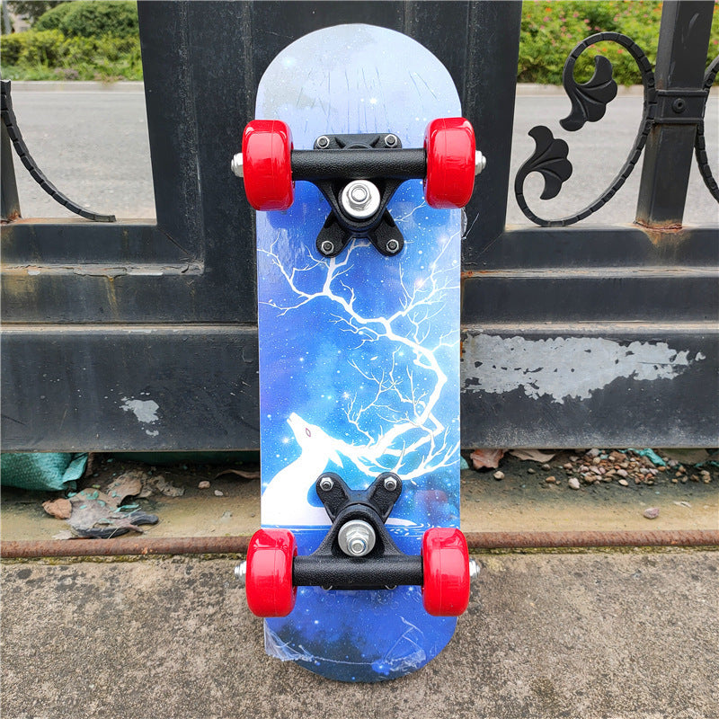 Cartoon-Themed Mini Skateboard Bowlift