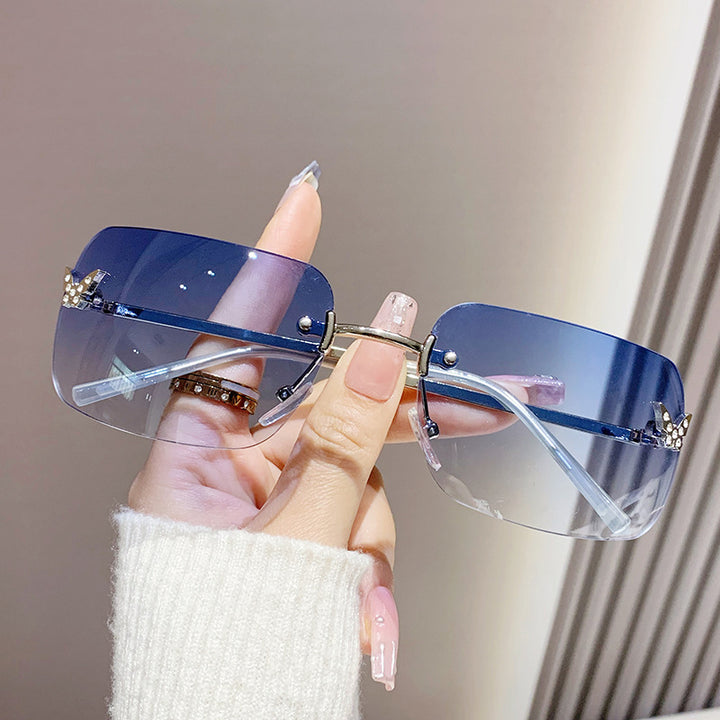 Women elegant oversized sunglasses with woven golden frame Bowlift