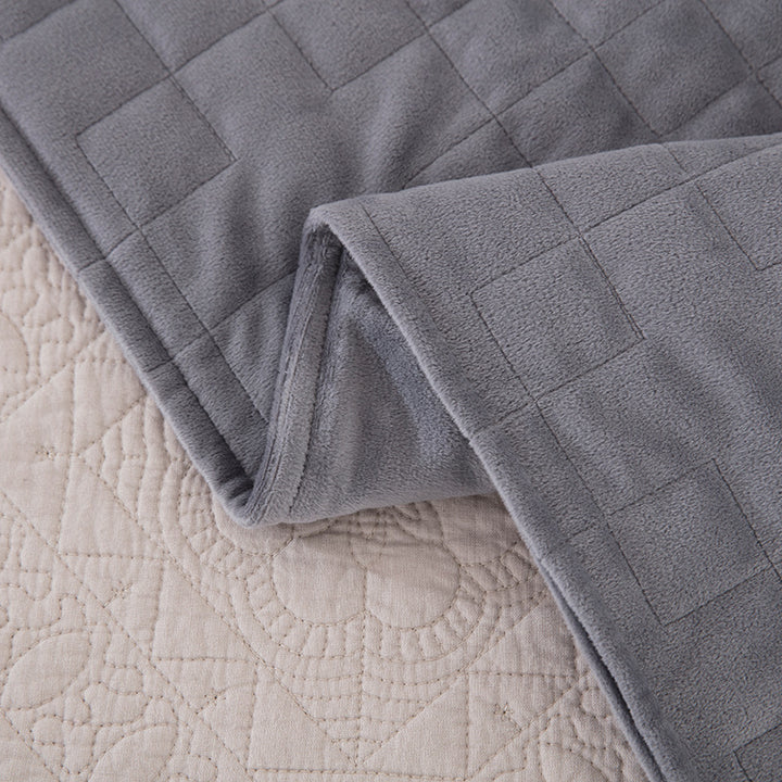 Weighted Blanket Bowlift