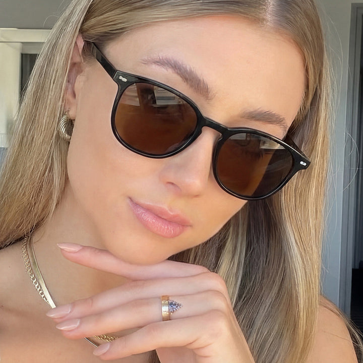 Ladies fashionable sunglasses with robust plastic frame and high-quality UV protection Bowlift