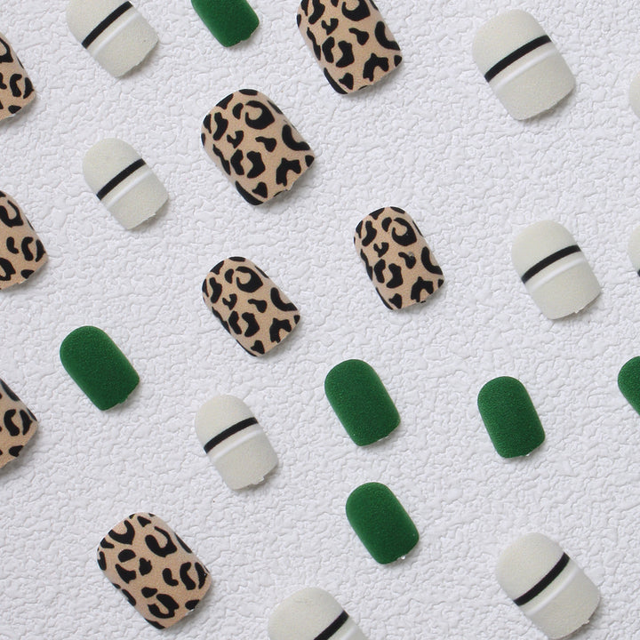 Trendy Nail Art Set Bowlift