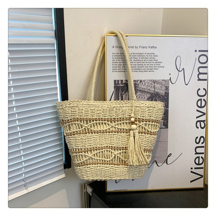 Stylish and Spacious Macrame Bag Bowlift