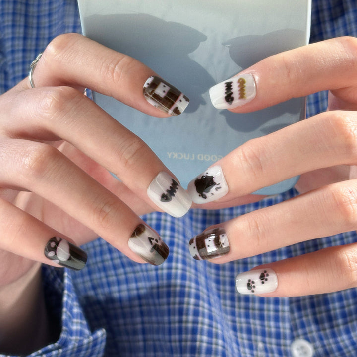 Artistic Press-On Nail Set with Floral and Glossy Accents Bowlift