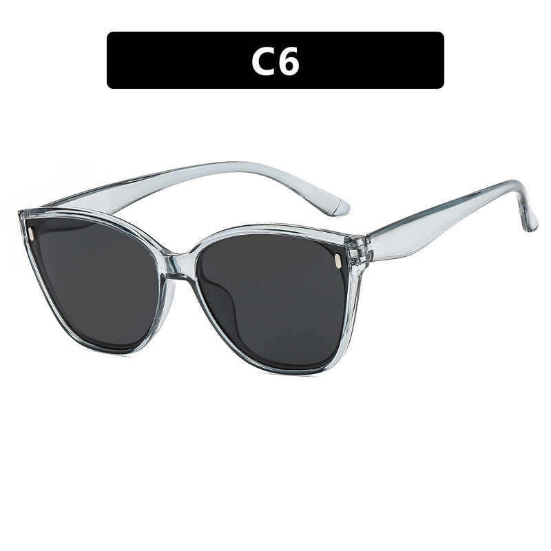Women Cat-Eye Sunglasses with protective UV filter and stylish Frame Bowlift
