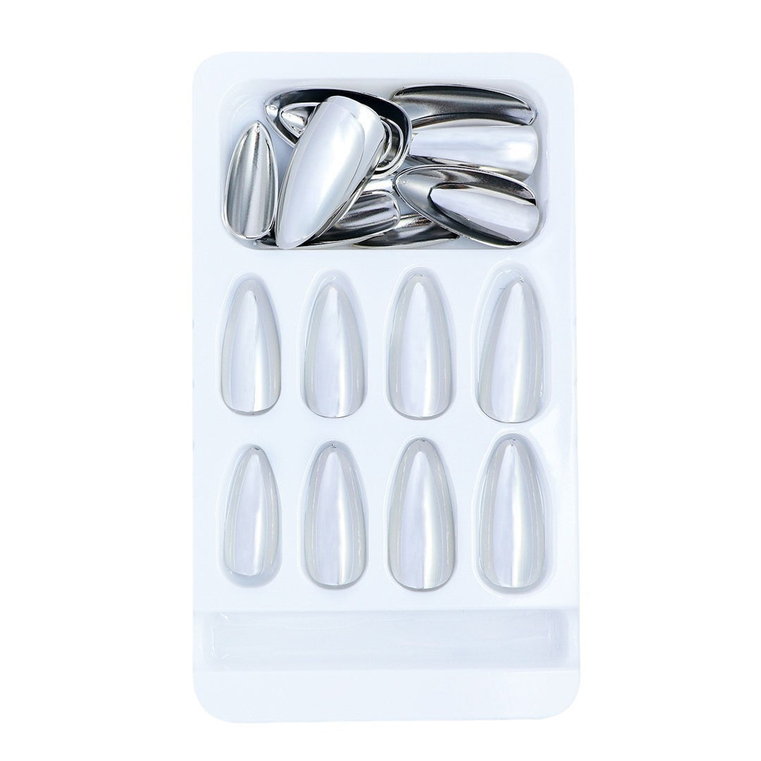 Elegant Mirror Finish Press-On Nail Set Bowlift