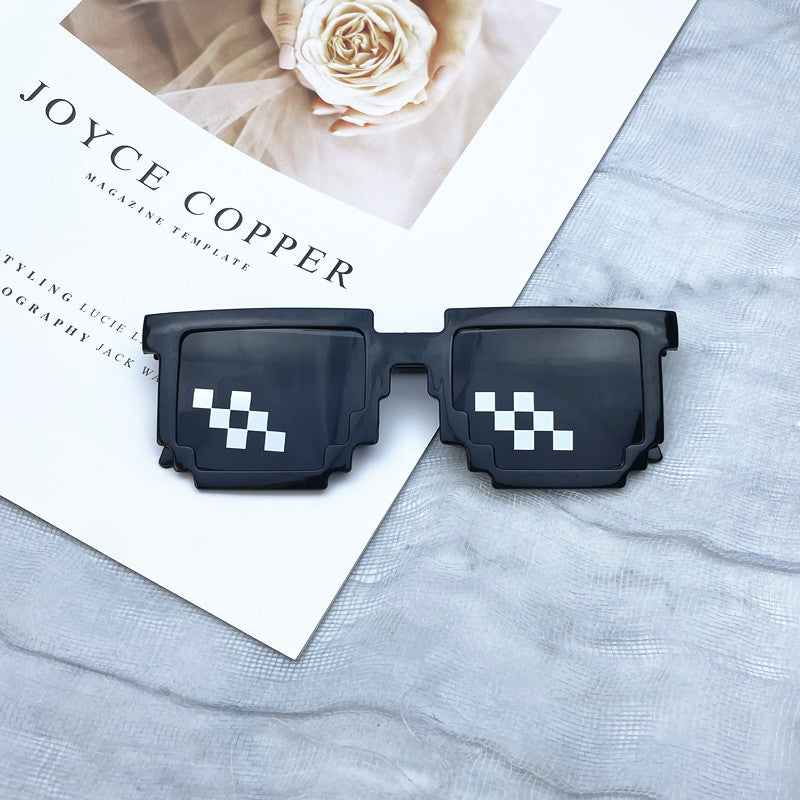 Fashion Forward Geometric Sunglasses Bowlift