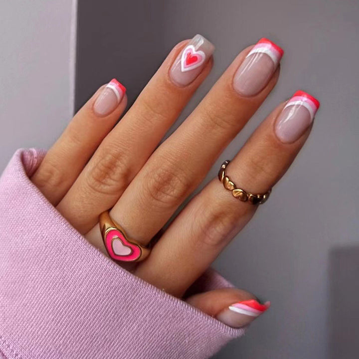Artful nail extensions with an elegant leaf pattern Bowlift
