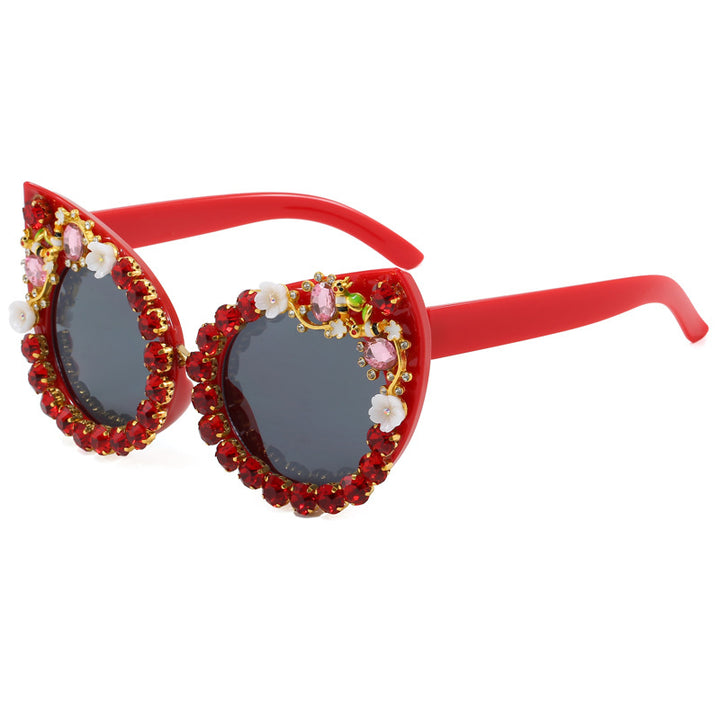 Women's Heart-shaped Sunglasses with Sparkling Accents Bowlift