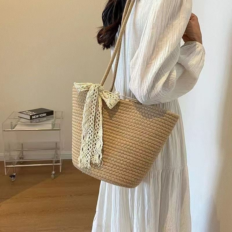 Handwoven Shoulder Bag Bowlift